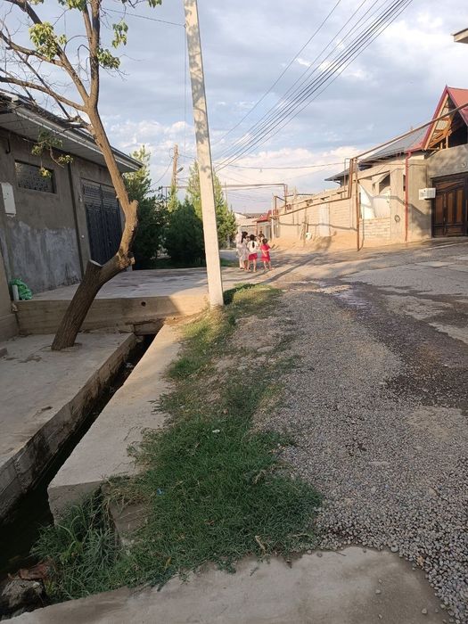 Yer sotiladi srochna