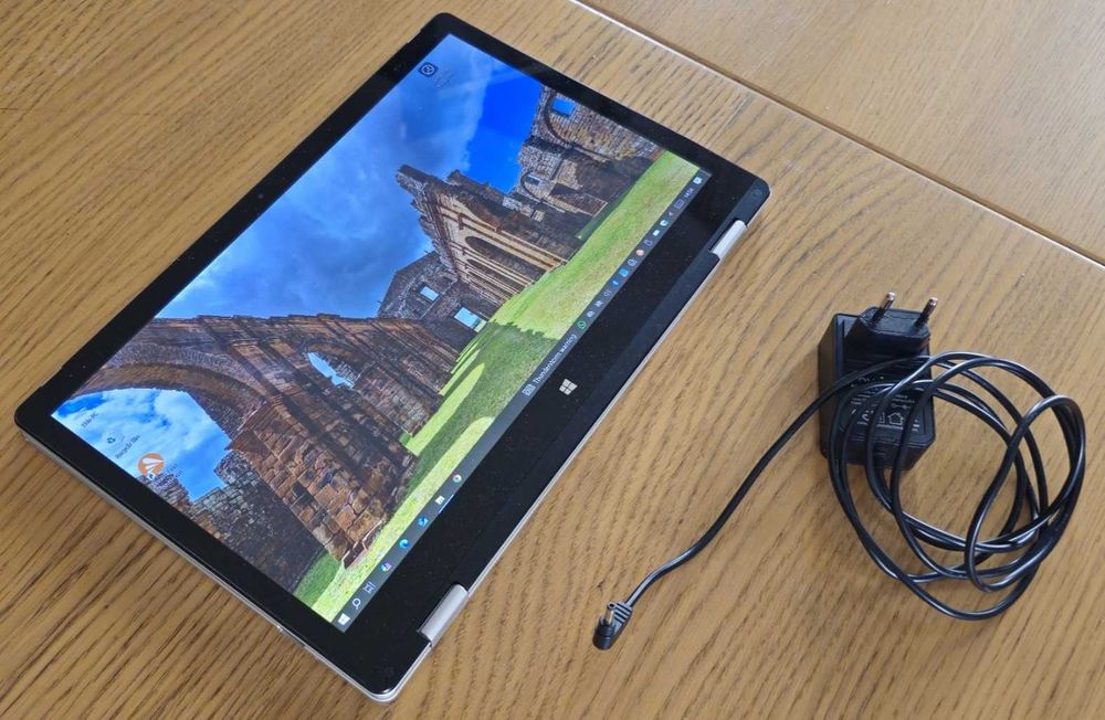 Laptop 2 in 1 MYRIA MY8312SV Intel Pentium N4200 pana la 2.5GHz 13.3" Touch 4GB SSD 256GB Intel® HD Graphics carcasa metalica