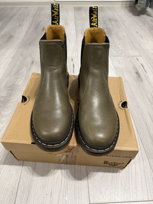 Bocanci Dr. Martens din piele