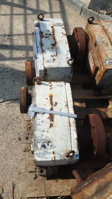 Редуктори и мотори на най-добри цени в България