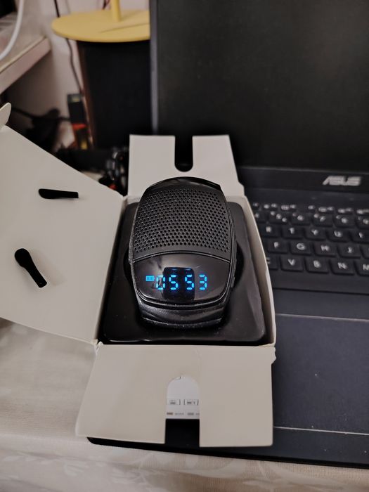 Ceas cu radio și Bluetooth