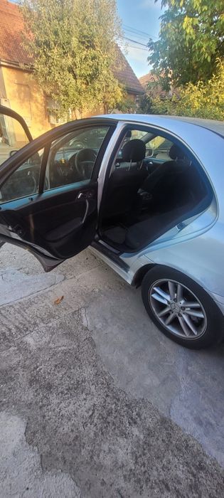 MERCEDES-BENZ C-Class 0 — imagine 4