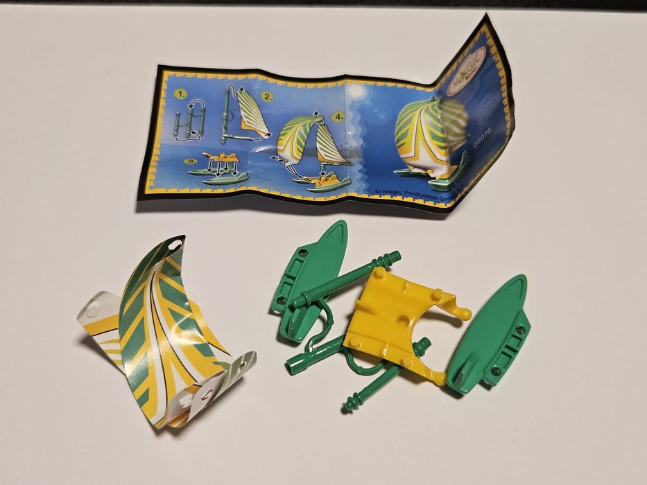 Kinder играчки лот