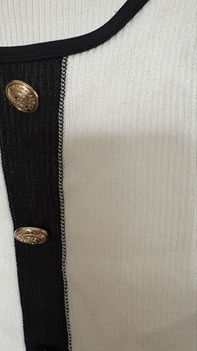 Потници/кроп топ нови бяло и черно