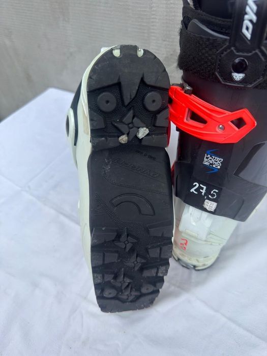 Clapari ski schi tura skimo Dynafit Neo PU Carve marime EUR:42.5 Mondo:27.5 last:102