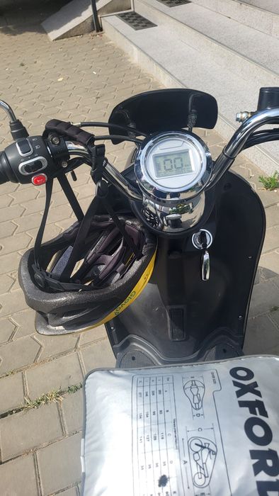 Tricicliu cu trei roti