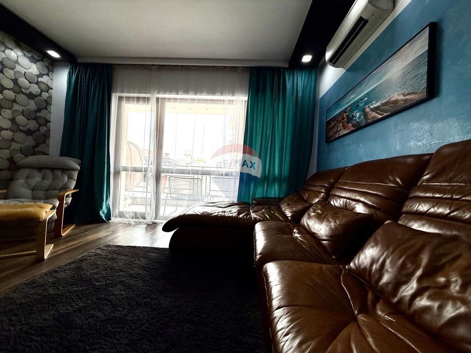 Стилен апартамент с две спални за продажба, кв. Възраждане, гр. Варна