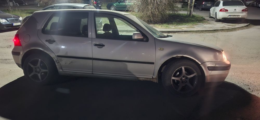 Голф 4  1.6 газ бензин