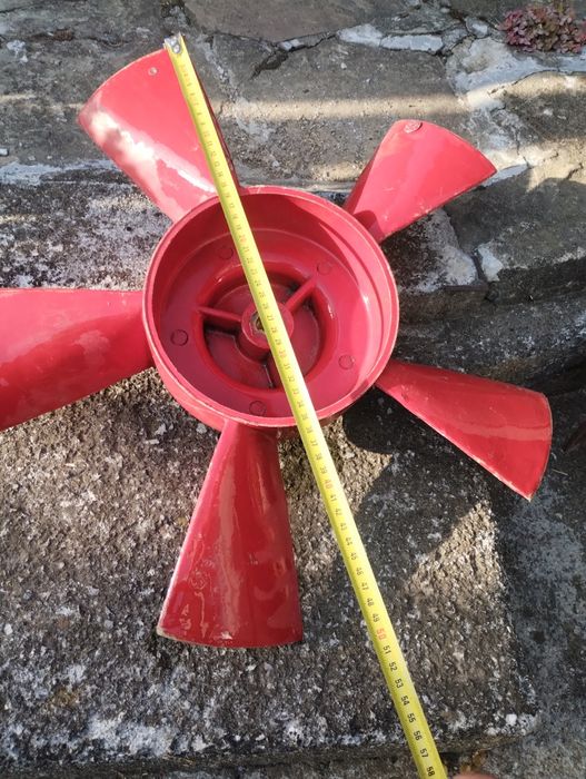 Продавам два броя ел.мотори