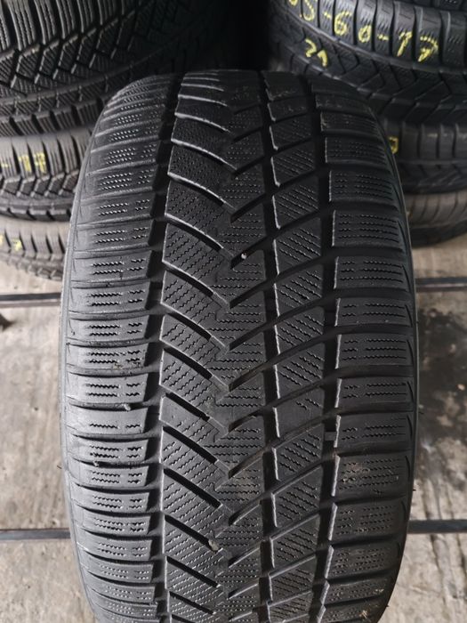 1 anvelopa 235 40 18