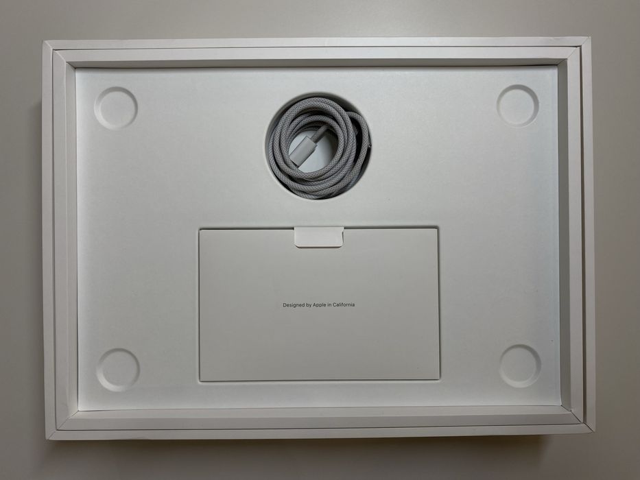 MacBook Air M2 (2022) | Отлично състояние