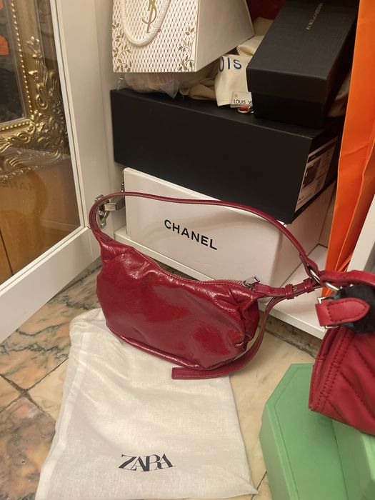 Лачено червена чанта от Zara