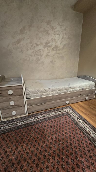Детско легло 160/70  с матрак от мемори пяна и скринче