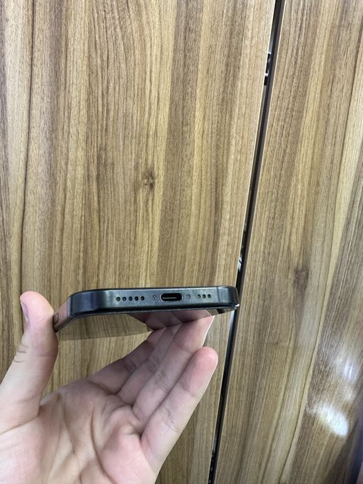 Iphone 16 pro black 128 gb 92%