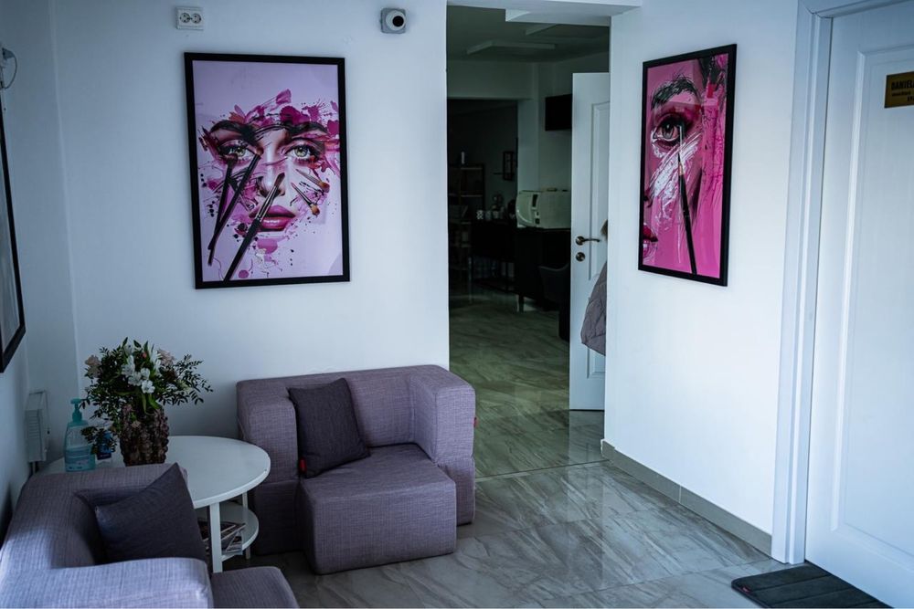 Baia Mare -posturi coafura si makeup/ manichiura de inchiriat