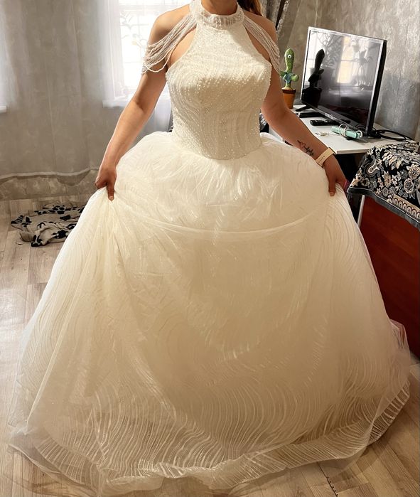 Платье свадебное 44 размер