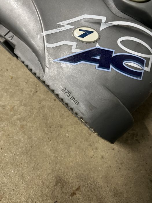 Детски ски обувки, цената е за двата чифта