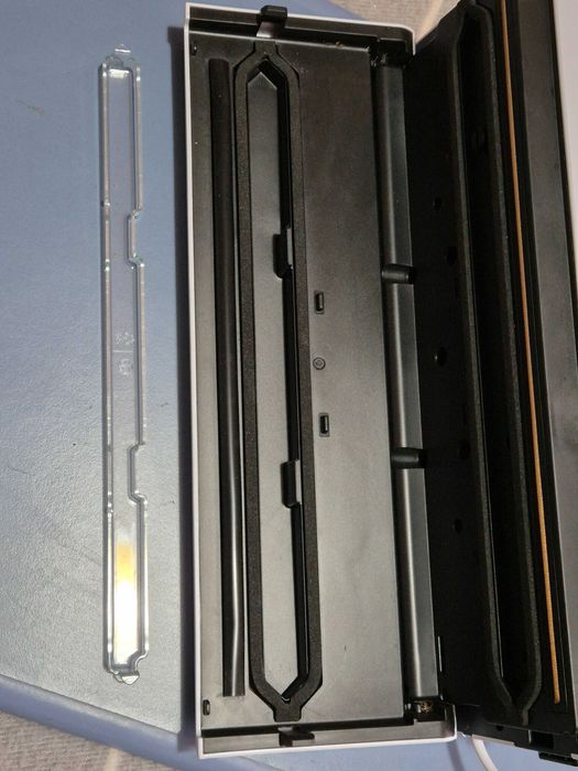 De vanzare un aparat de vidat Silvercrest SV 130 A1, impecabil