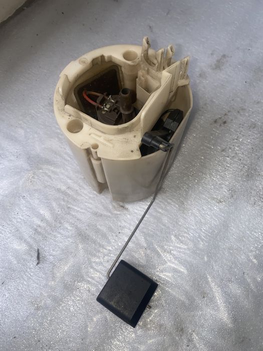 Бензонасос бензостанция Subaru