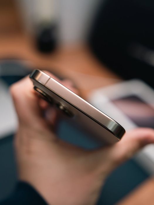 iPhone 16 Pro Max 256gb Desert Titanium 94%