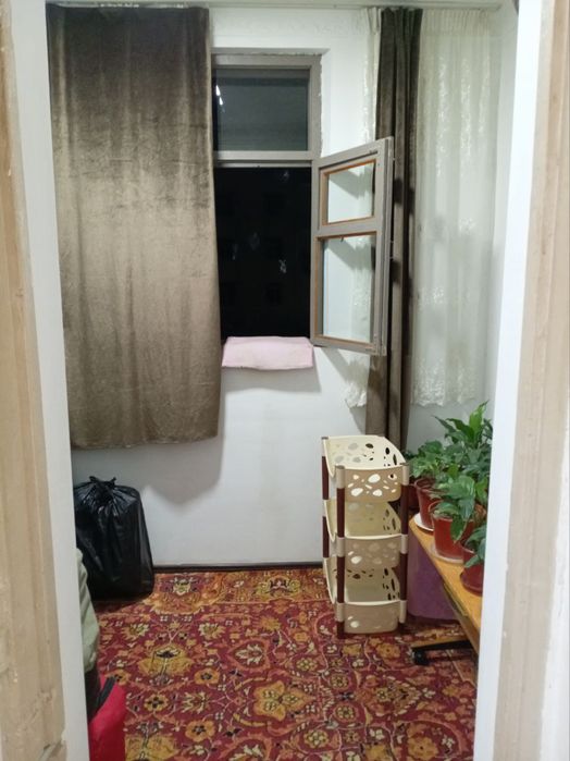 Чирчик 4 м/р 1х сотилади Нархи 22.000$ Бош толов ва паспорт бн Ипотека