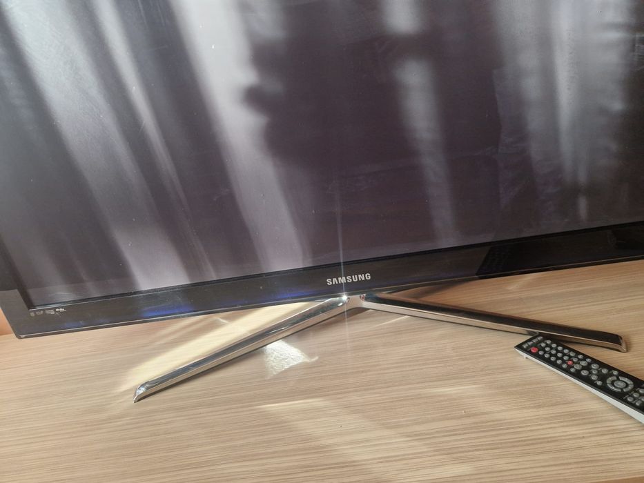 Vând tv Samsung defect