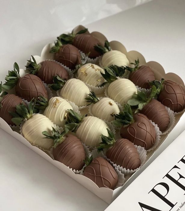 Клубника школаде