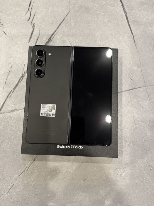 Samsung Galaxy Z Fold 5