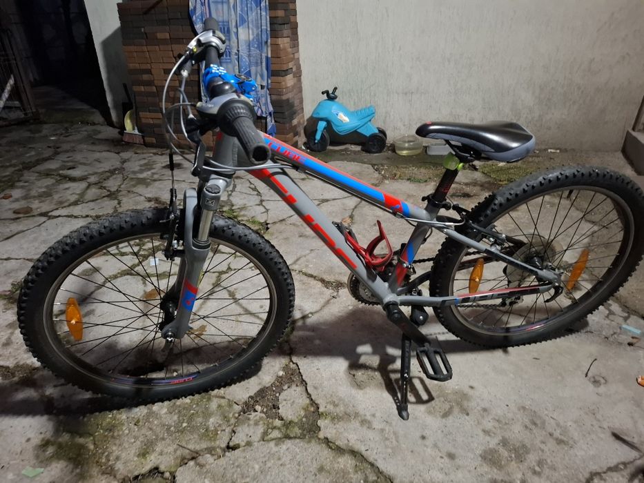 Biciceta cube race 24