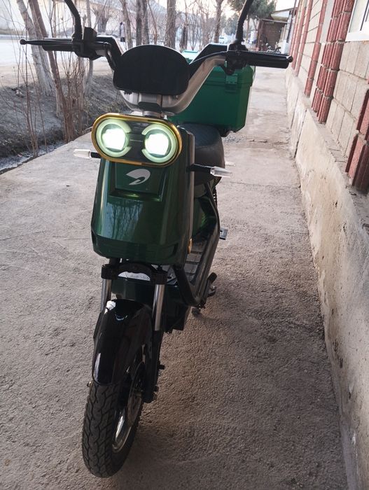 Skuter sotiladi vela sekuterga ustiga pul berilsa obmen bor