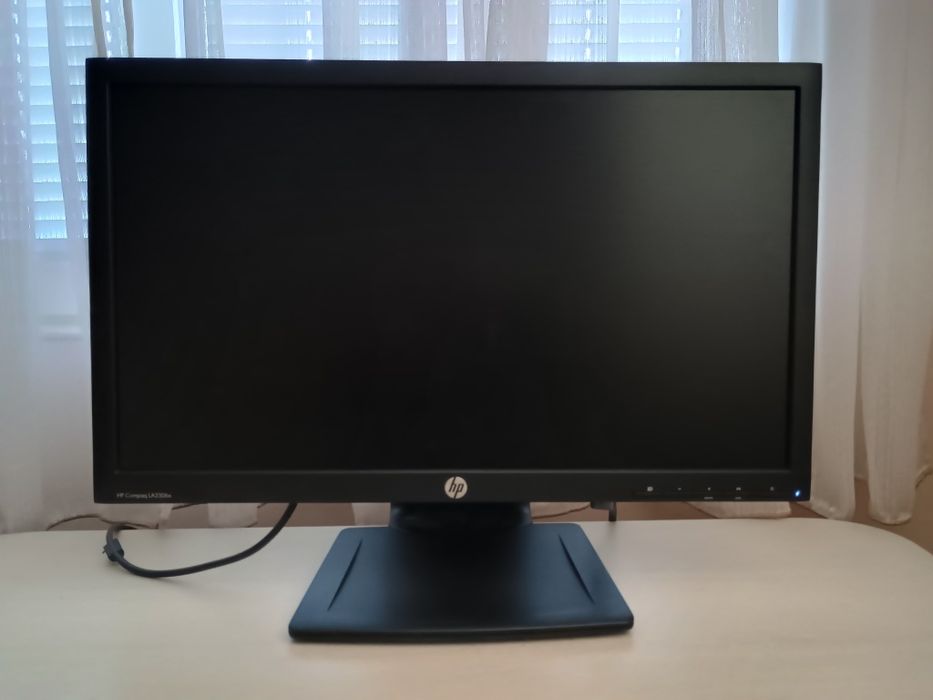 23" HP Compaq LA2306x