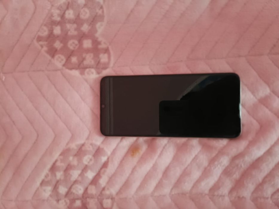 Продам телефон oppo A77