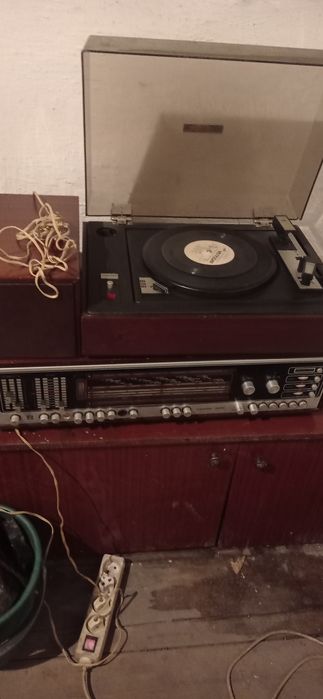 Проигрыватель винила, радеотехники,мелодия -102,,уселетиль мелодия