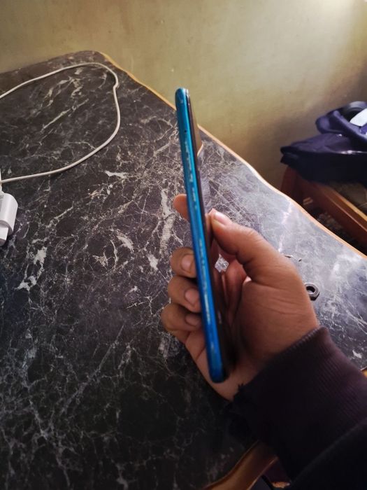 Redmi 9a sroʻchna sotiladi.