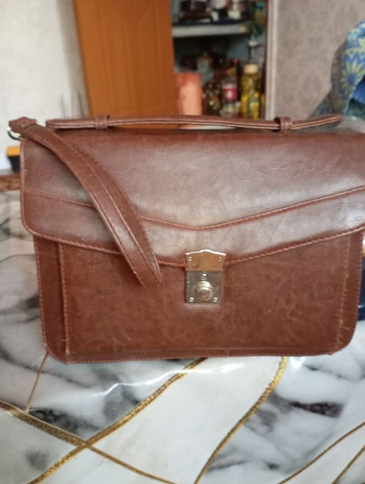 Барсетка в отличном состоянии