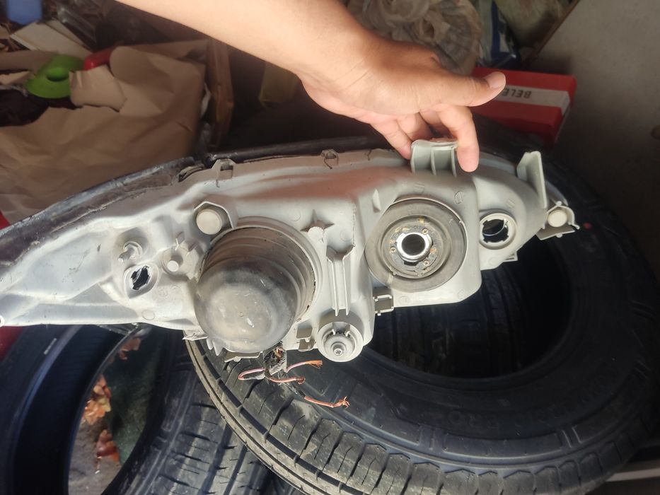 Камри 35 фара комплект