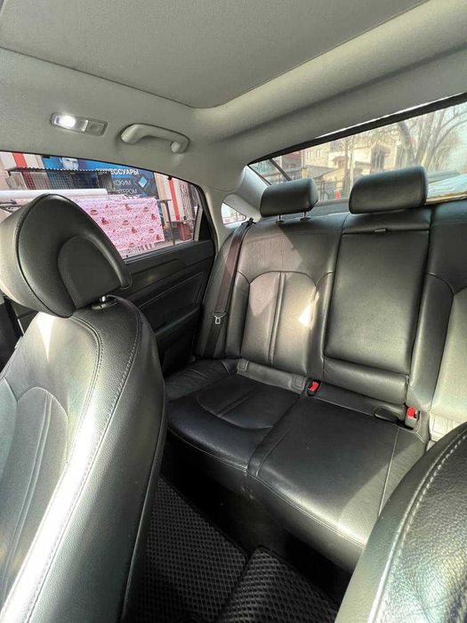 Hyundai Sonata 2016-17г. своя