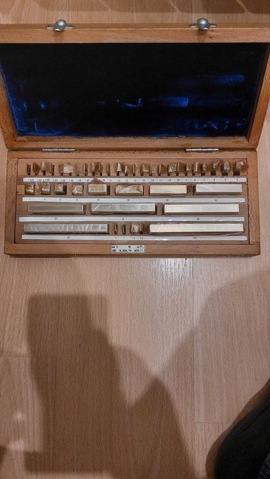 Индикаторни часовници,краечни мерки,нивелир,турбина,пясъкоструйка