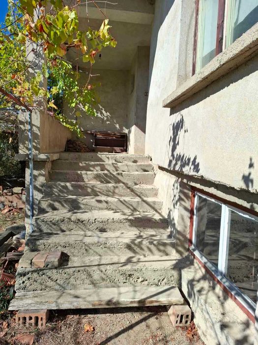 Къща в село Дълбоки