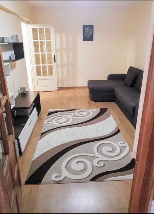 Vand apartament 3 camere