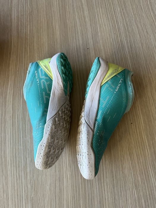 Ghete fotbal sintetic Puma marime 36