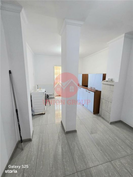 Apartament 2 Camere, Decomandat, Navodari