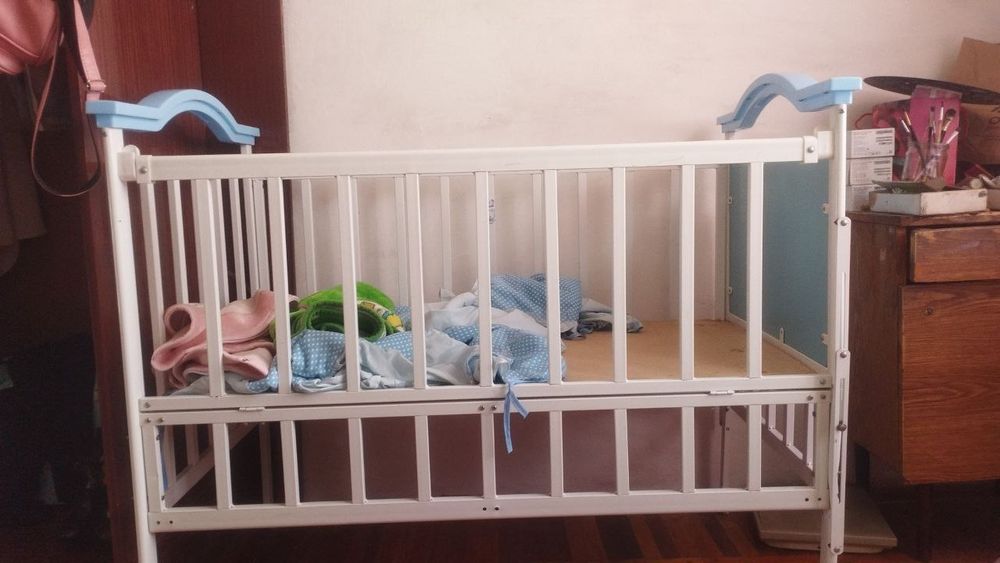 Срочно продается детская кроватка