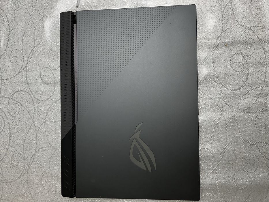 ASUS ROG STRIX [G513] Ryzen 7