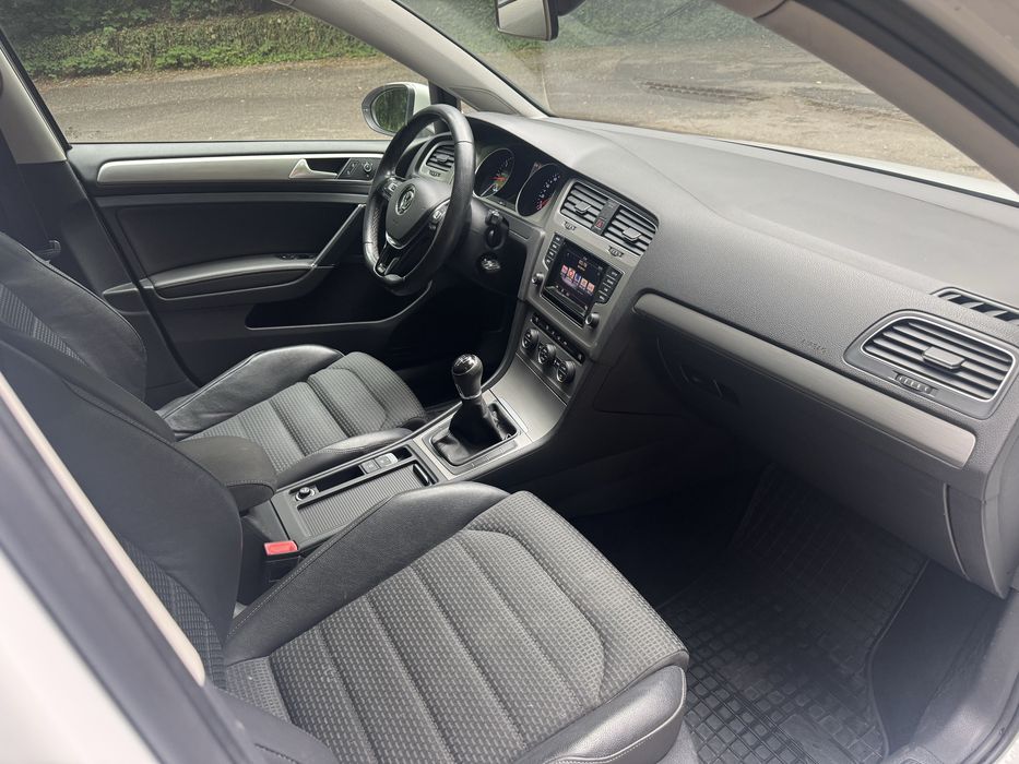 VOLKSWAGEN Golf 2014 — imagine 4