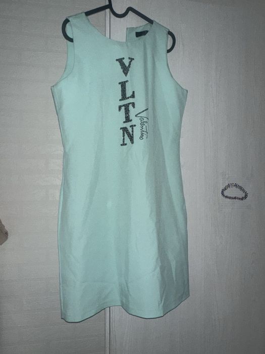 Рокля Valentino цвят мента в размер С-М