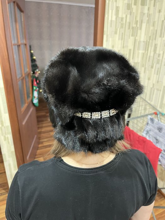 Женская норковая шапка