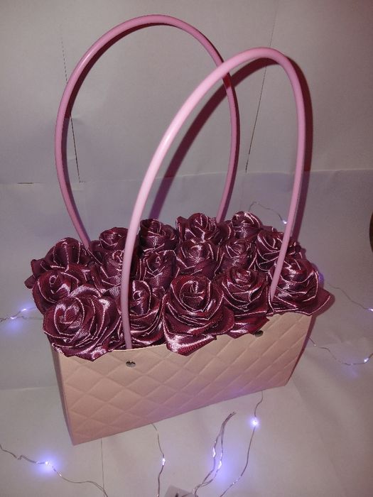 Onaningiz yoki opa-singliz uchun ajoyib va uzoq vaqt turadigon sovgʻa