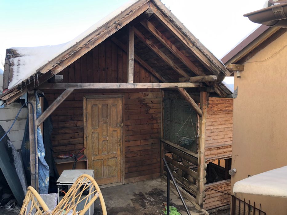 Cabana de lemn de vanzare
