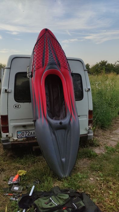 Продам каяк надувной